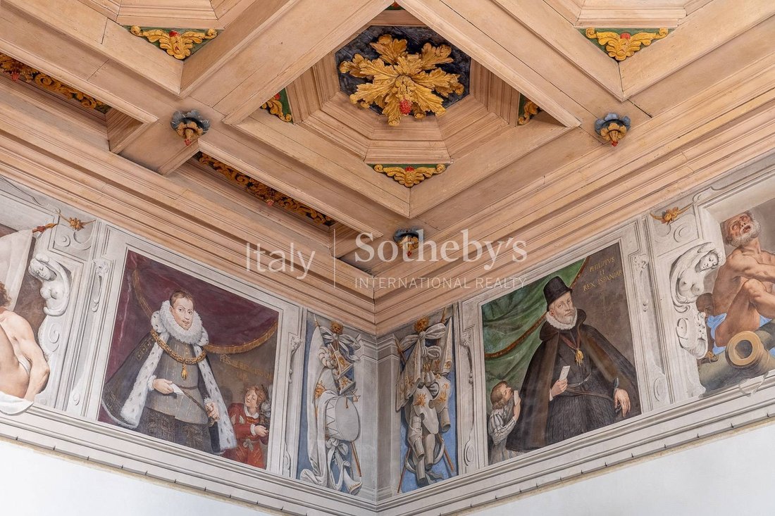 House in Historic Center, Como, Lombardy 4 - 17556116