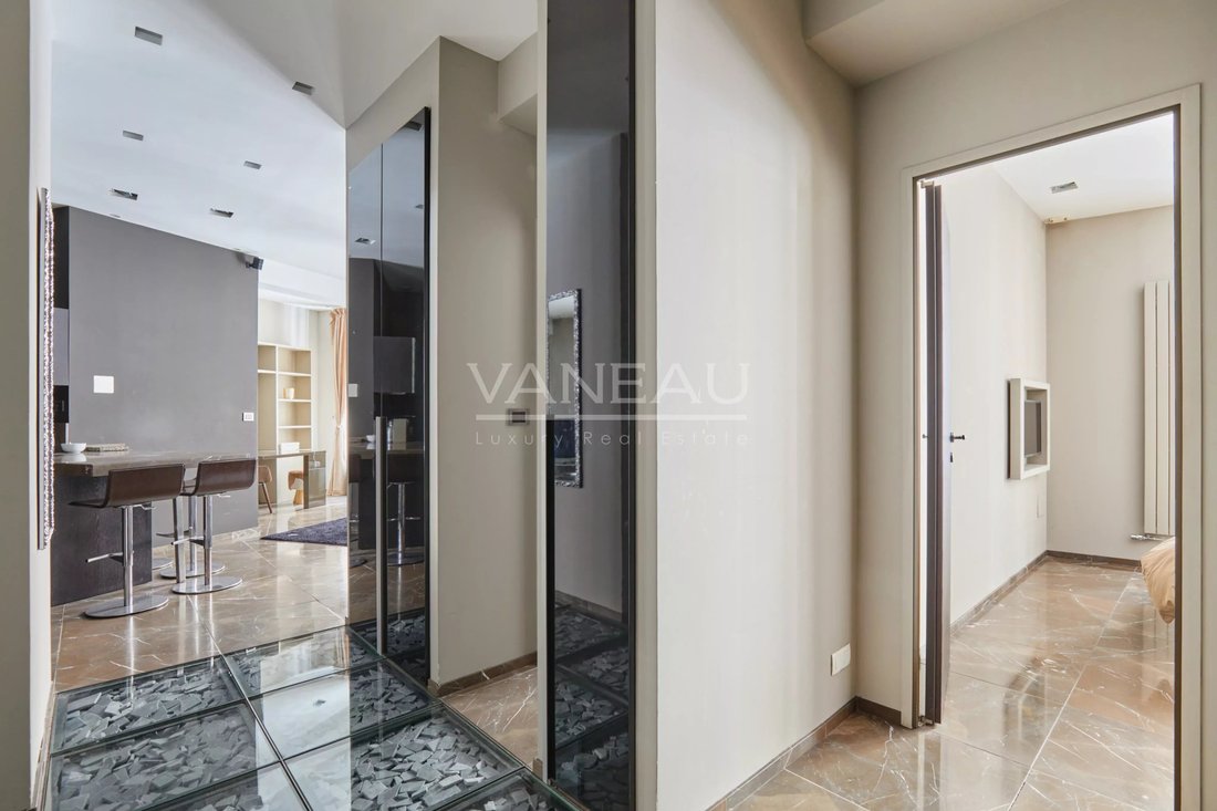 Apartment in Hoche-Friedland, Paris 8e Arrondissement, Paris 2 - 17555726