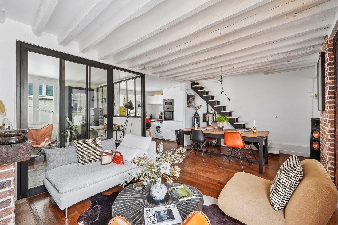 Apartment in Montorgueil-Saint Denis, Paris 2e Arrondissement, Paris 3 - 17555708
