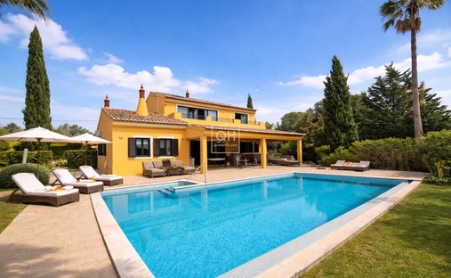 Villa in Santa Barbara de Nexe, Algarve, Portugal 1