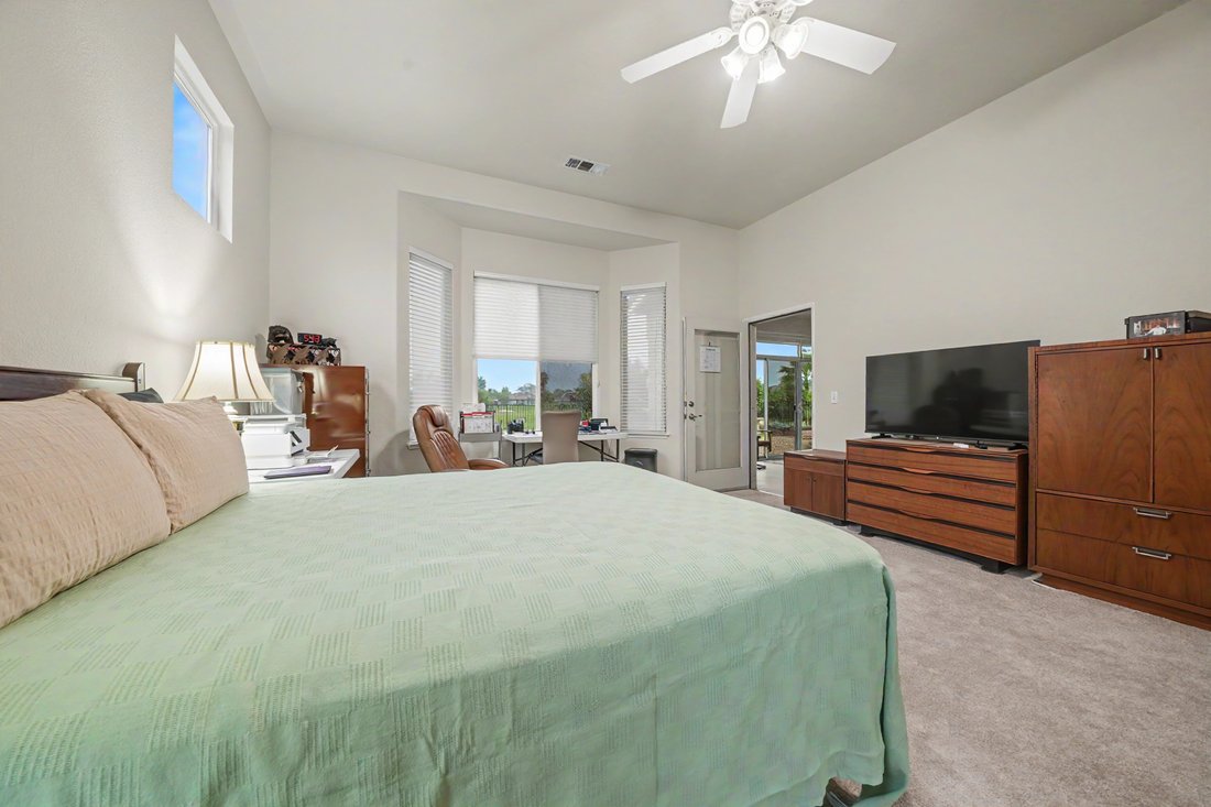 Ione, California, United States 5 - 17556209