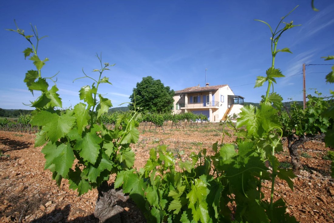 Villa in Cotignac, Provence-Alpes-Côte d'Azur, France 1 - 17555634