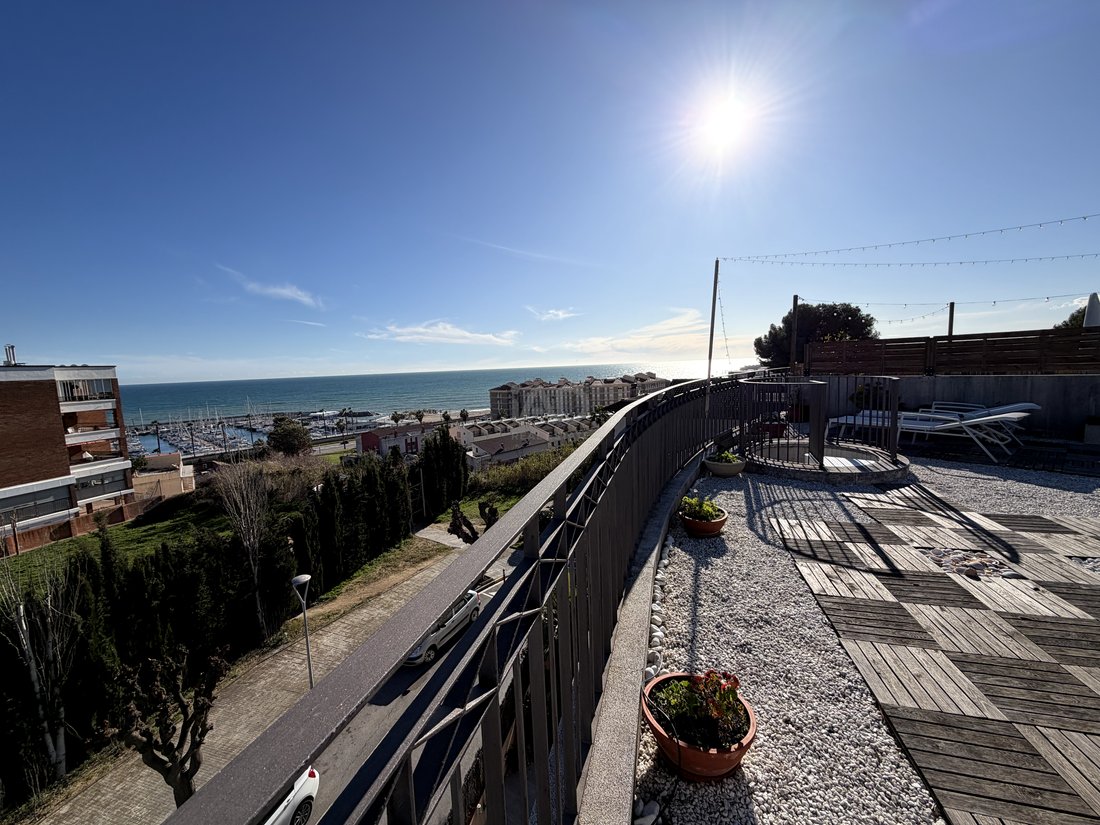 Penthouse in Sant Andreu de Llavaneres, Catalonia, Spain 5 - 17556388