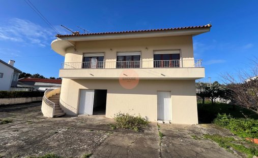 Villa in Famalicao, Leiria District, Portugal 1