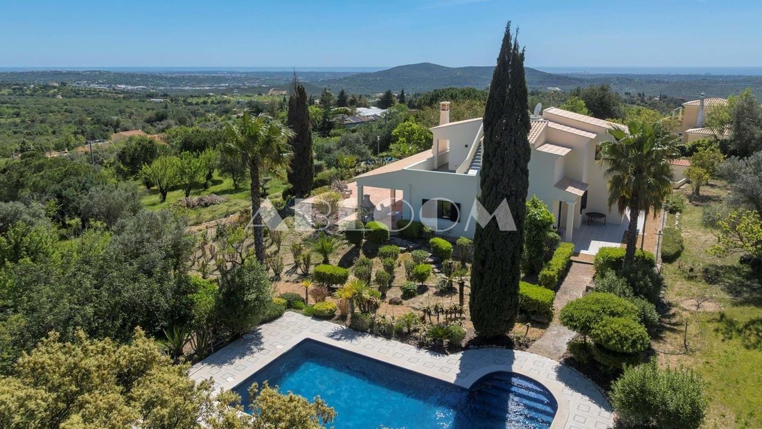 Villa in Loule (Sao Sebastiao), Algarve, Portugal 1 - 17556291