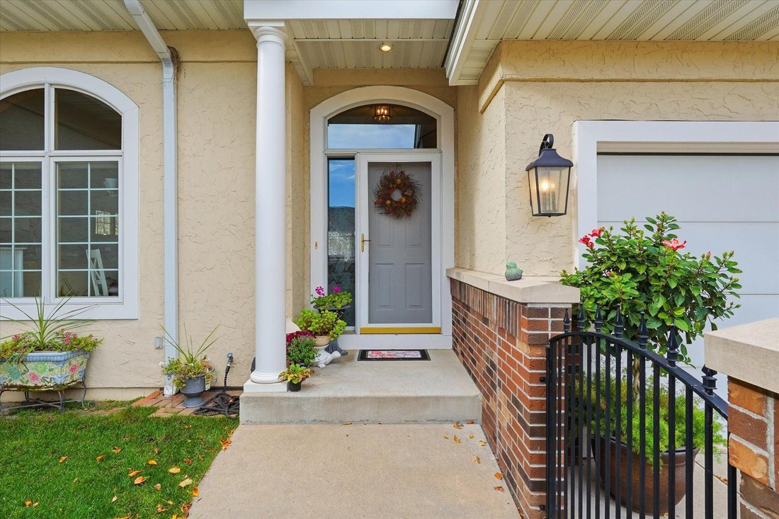 House in Plymouth, Minnesota, United States 2 - 17389568
