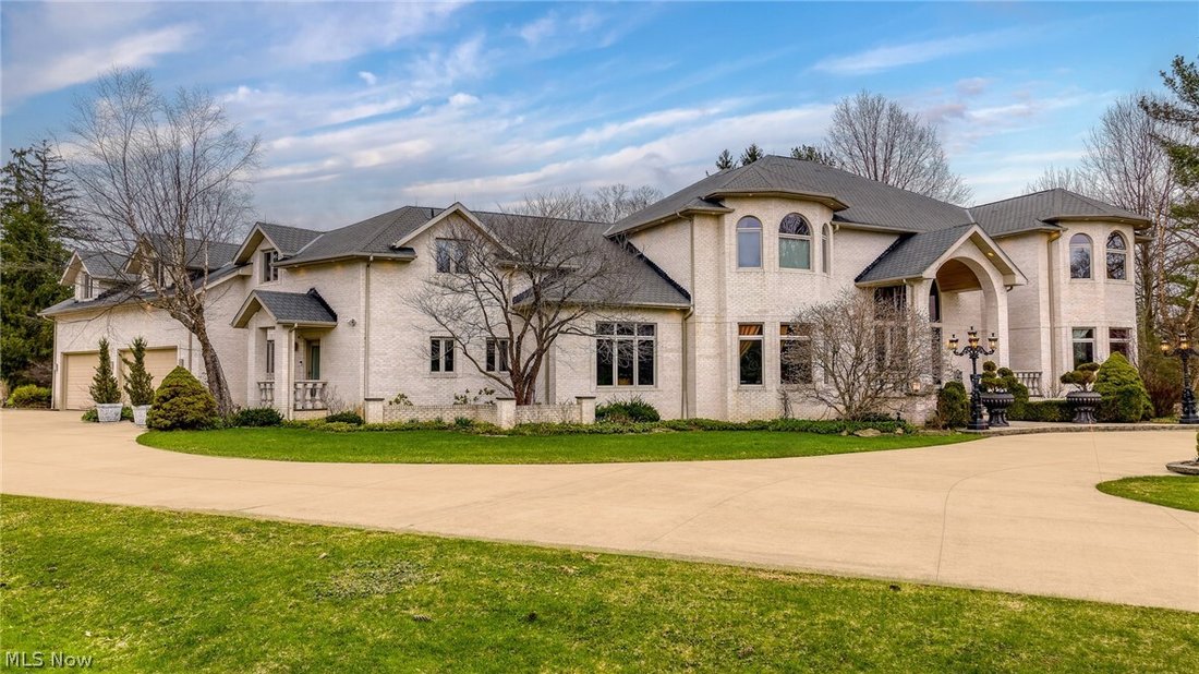 House in Novelty, Ohio, United States 3 - 17556560