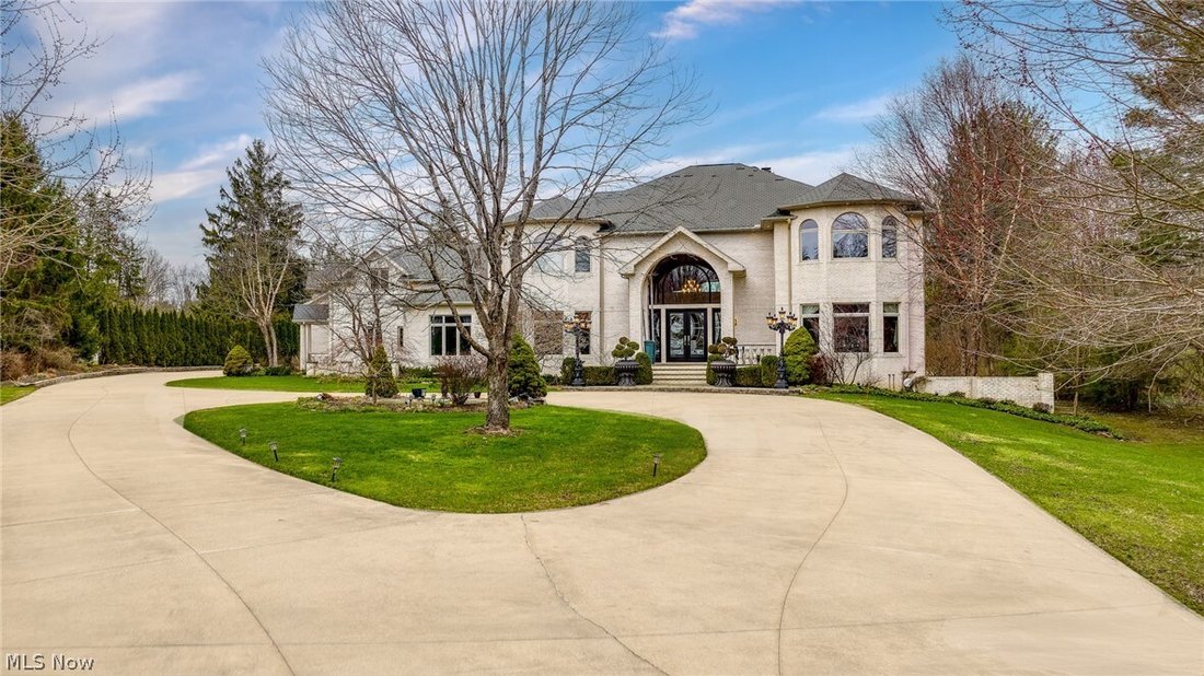 House in Novelty, Ohio, United States 1 - 17556560