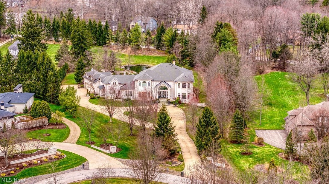 House in Novelty, Ohio, United States 5 - 17556560