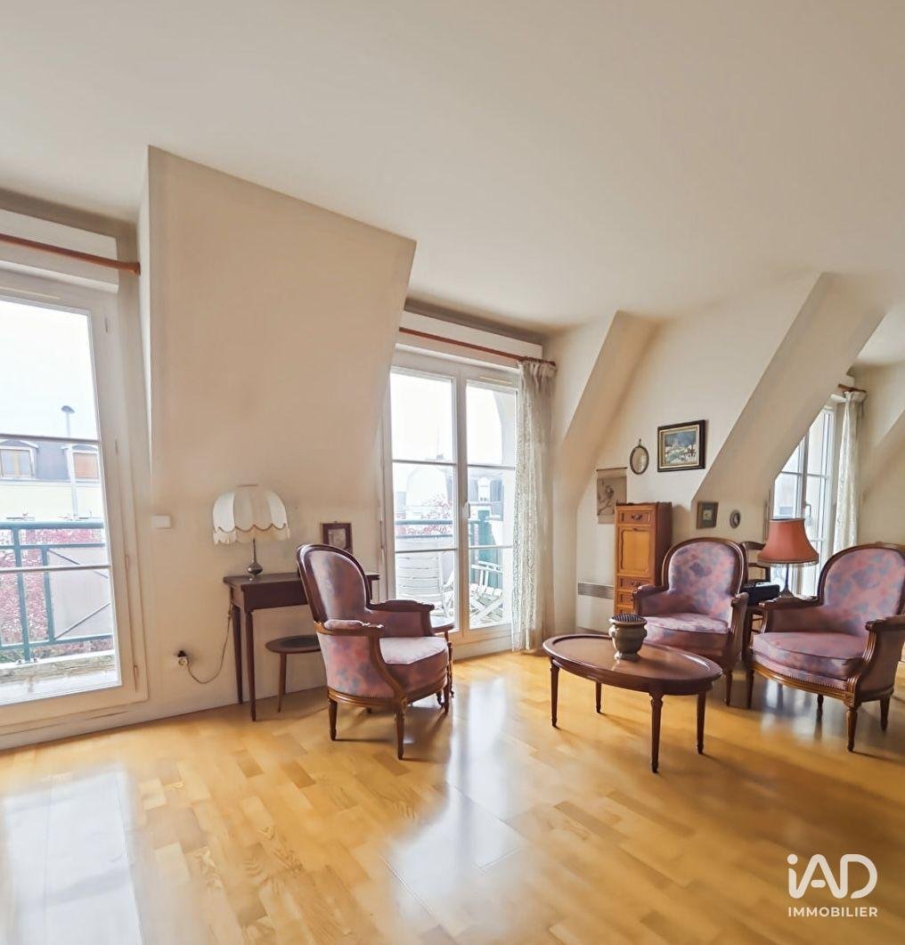 Apartment in Bois-Colombes, Ile-de-France, France 4 - 17559462