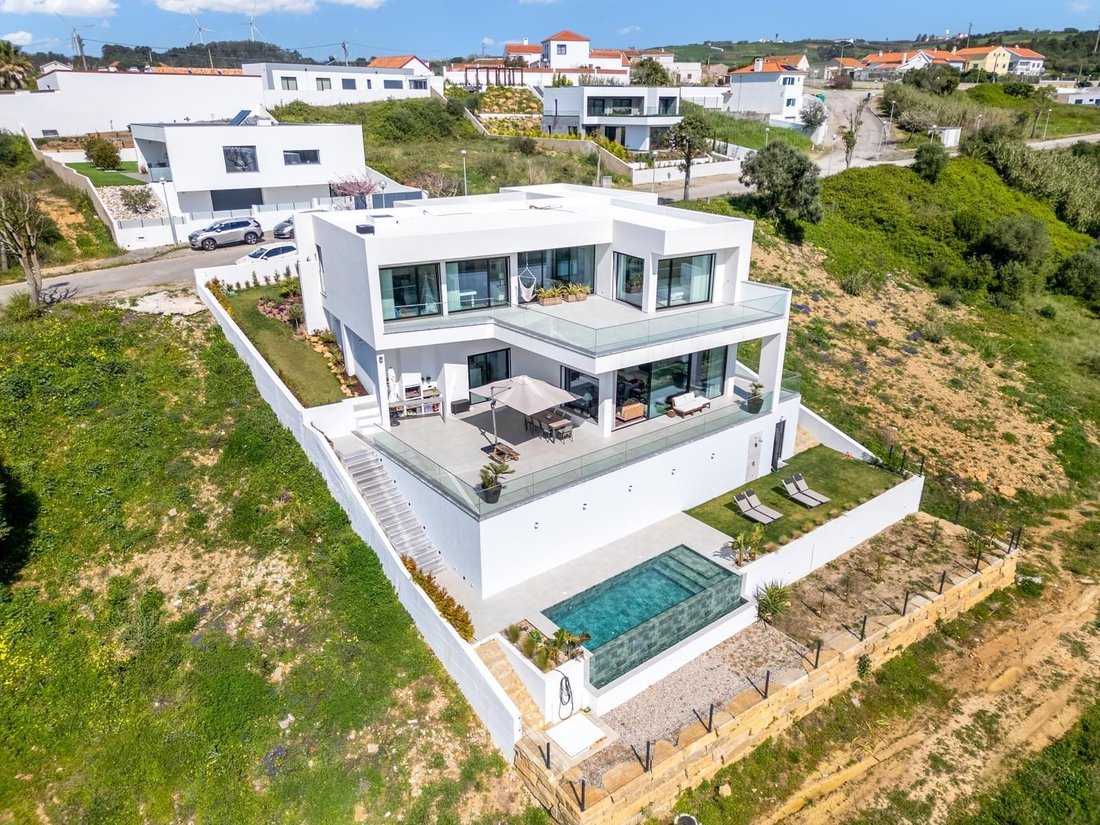 Villa in Santo Isidoro, Lisbon, Portugal 2 - 17558142