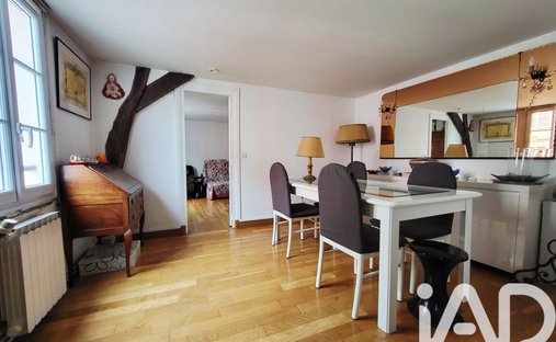 Apartment in Centre Ville-Tour du Lac, Enghien-les-Bains, France 1