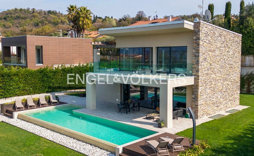 Villa in Manerba del Garda, Lombardei, Italien 1