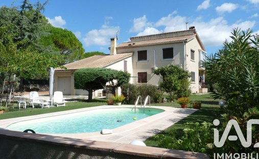 House in Peypin-d'Aigues, Provence-Alpes-Côte d'Azur, France 1