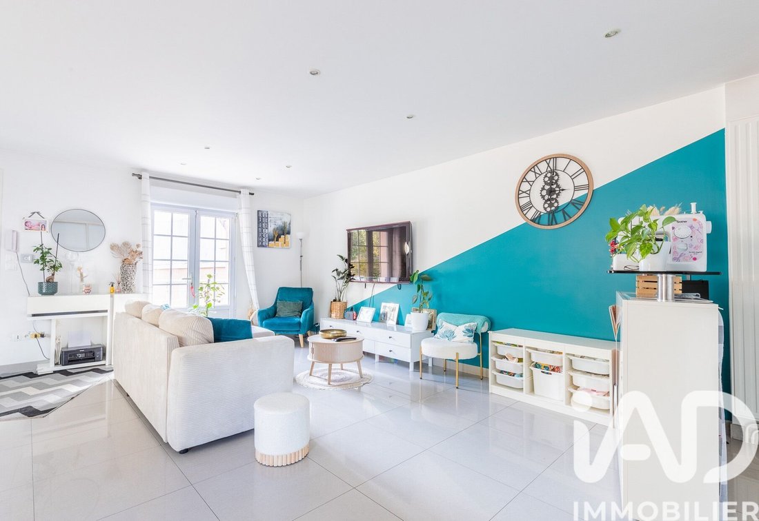 House in Pierre Lecorre, Paray-Vieille-Poste, France 1 - 17559423