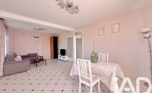 House in La Ferme du Champagne, Savigny-sur-Orge, France 1
