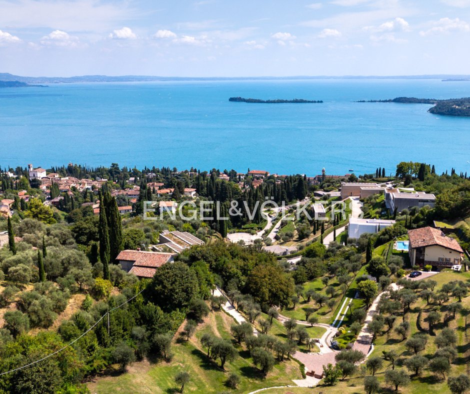 Villa in Gardone Riviera, Lombardy, Italy 3 - 17556767