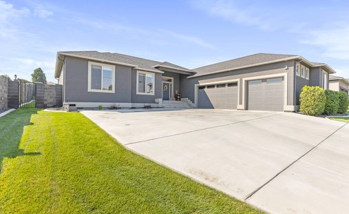 House in West Richland, Washington, United States 1