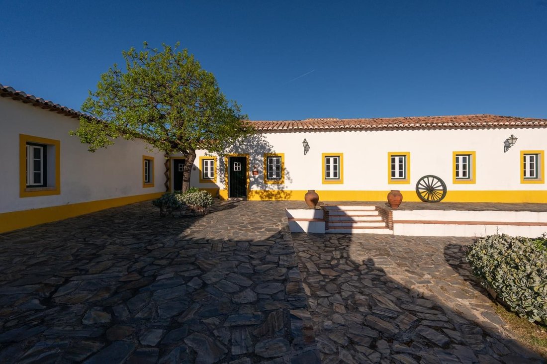 Country House in Cabeco de Vide, Portalegre District, Portugal 5 - 17558159