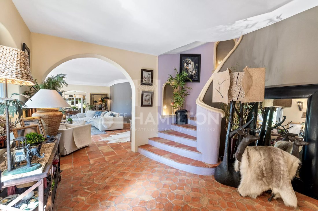 Villa in Sud, Roquefort-les-Pins, France 5 - 17558358