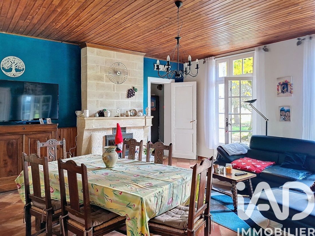 House in Saint-Magne-de-Castillon, Nouvelle-Aquitaine, France 5 - 17559380