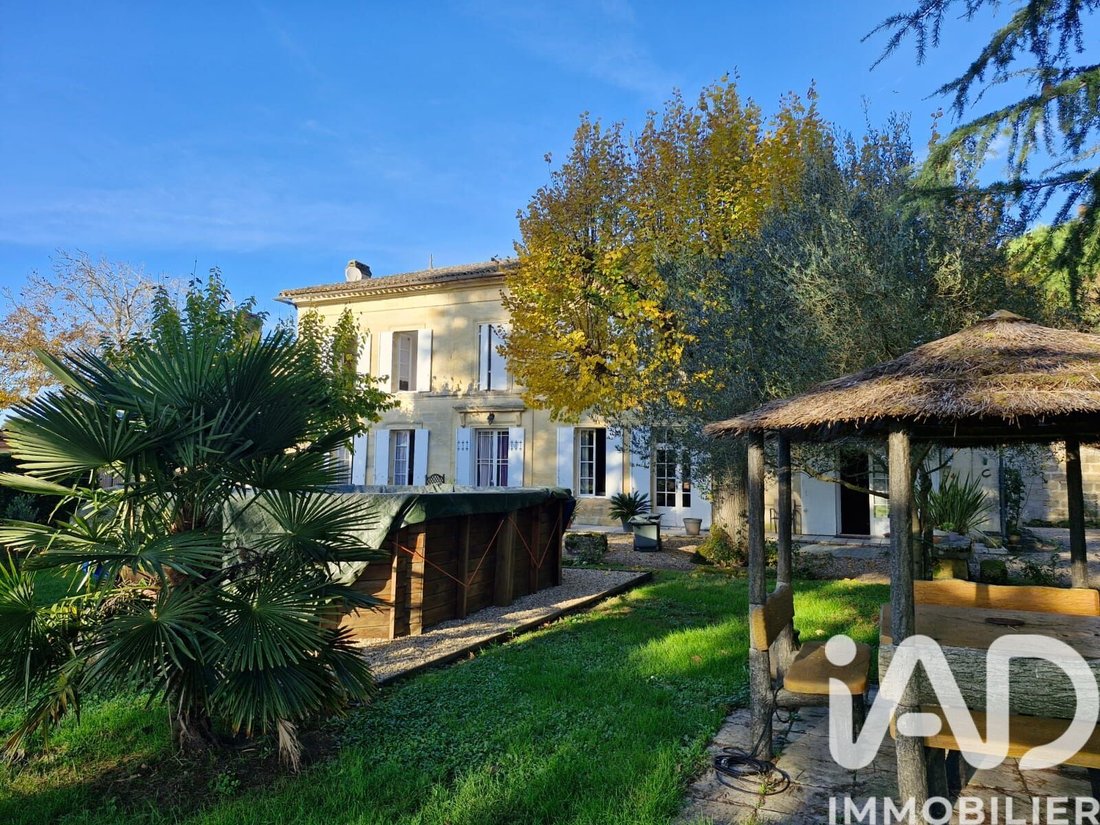 House in Saint-Magne-de-Castillon, Nouvelle-Aquitaine, France 1 - 17559380