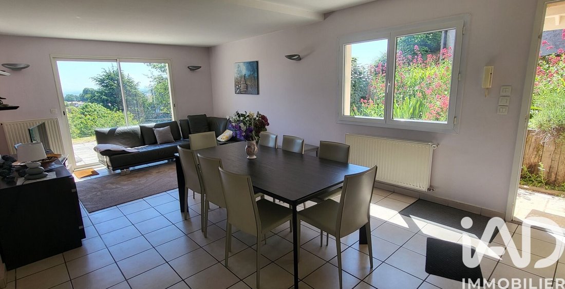 House in Centre-Bourg, Saint-Genis-Laval, France 3 - 17559410