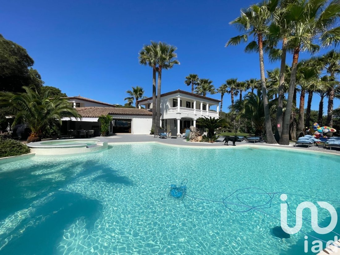 House in La Bouverie, Roquebrune-sur-Argens, France 2 - 17559391