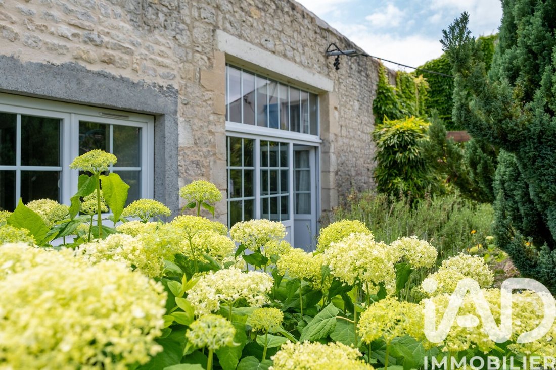 House in Sainte-Soulle, Nouvelle-Aquitaine, France 4 - 17559430