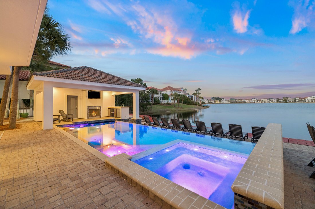 House in Destin, Florida, United States 1 - 17556689