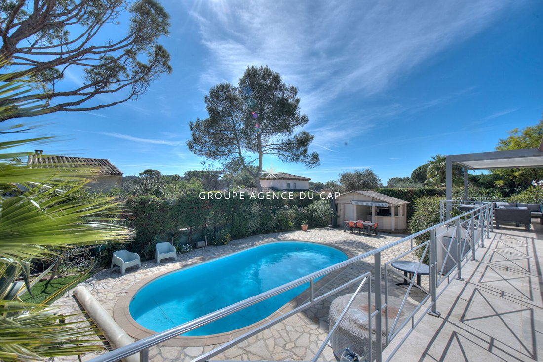 Villa in Valescure-Vaulongue-Clair Bois-Vallon Suveret, Saint-Raphaël, France 2 - 17079009