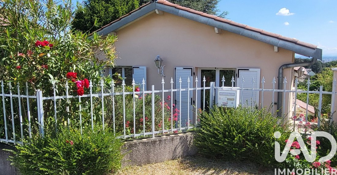 House in Centre-Bourg, Saint-Genis-Laval, France 2 - 17559410