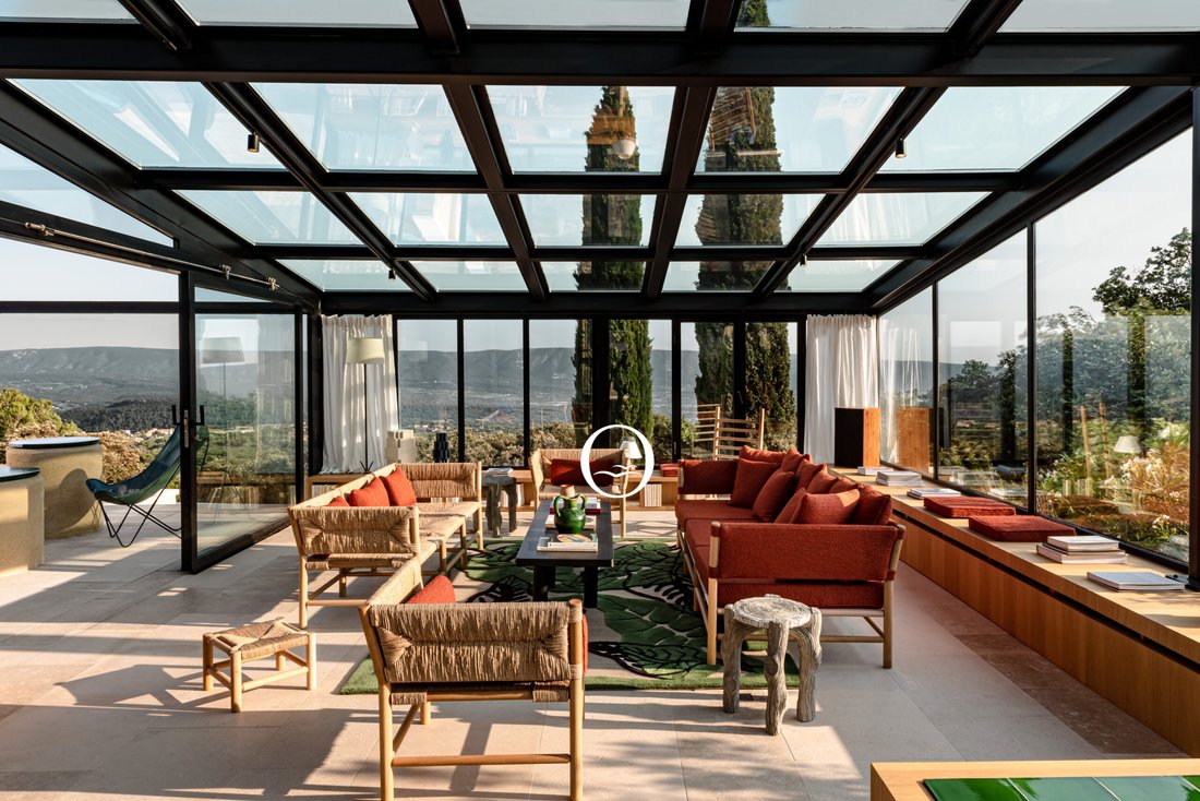 Villa in Gordes, Provence-Alpes-Côte d'Azur, France 2 - 17557813