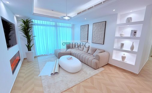 Apartment in Jumeirah Beach Residence, Dubai, United Arab Emirates 1