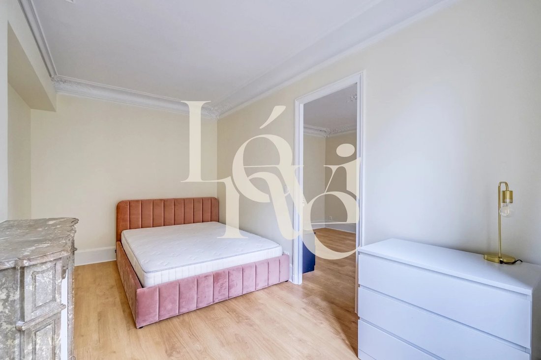 Apartment in Pereire-Malesherbes, Paris 17e Arrondissement, Paris 5 - 17562530