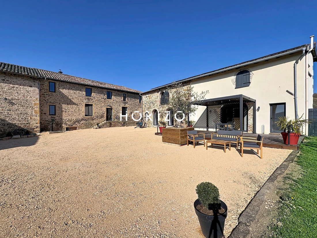 House in Emeringes, Auvergne-Rhône-Alpes, France 2 - 17393054