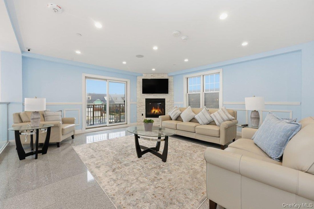 Condo in Long Beach, New York, United States 4 - 17560471
