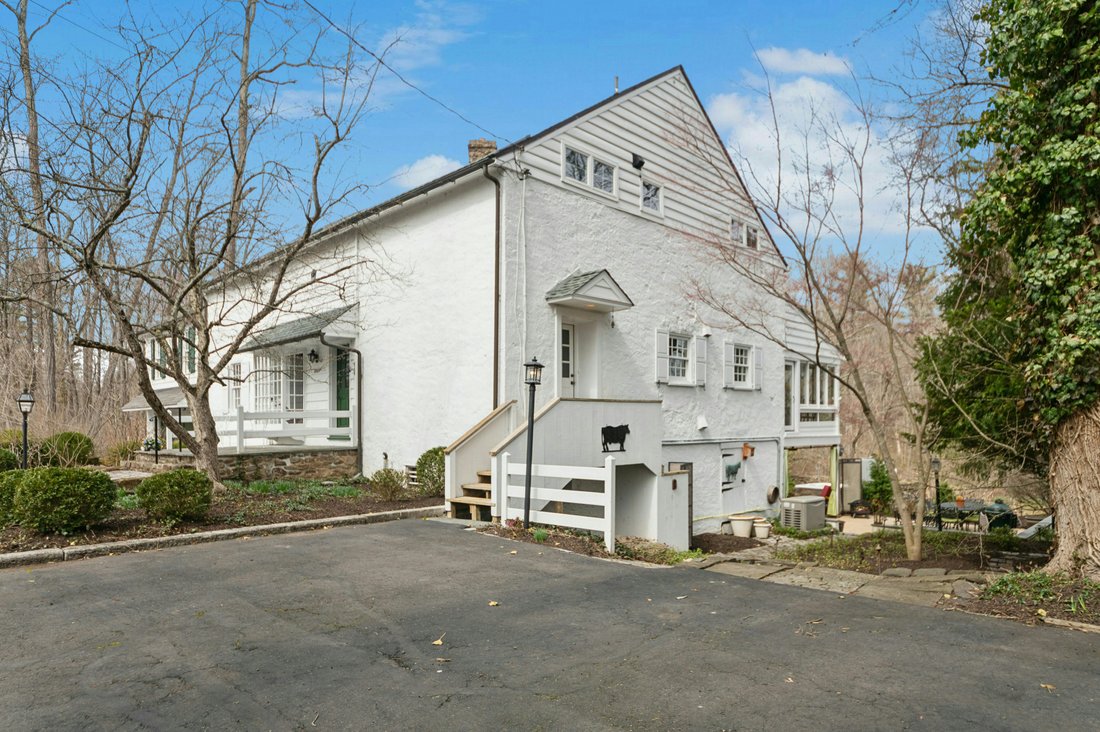 Doylestown, Pennsylvania, United States 2 - 17563659