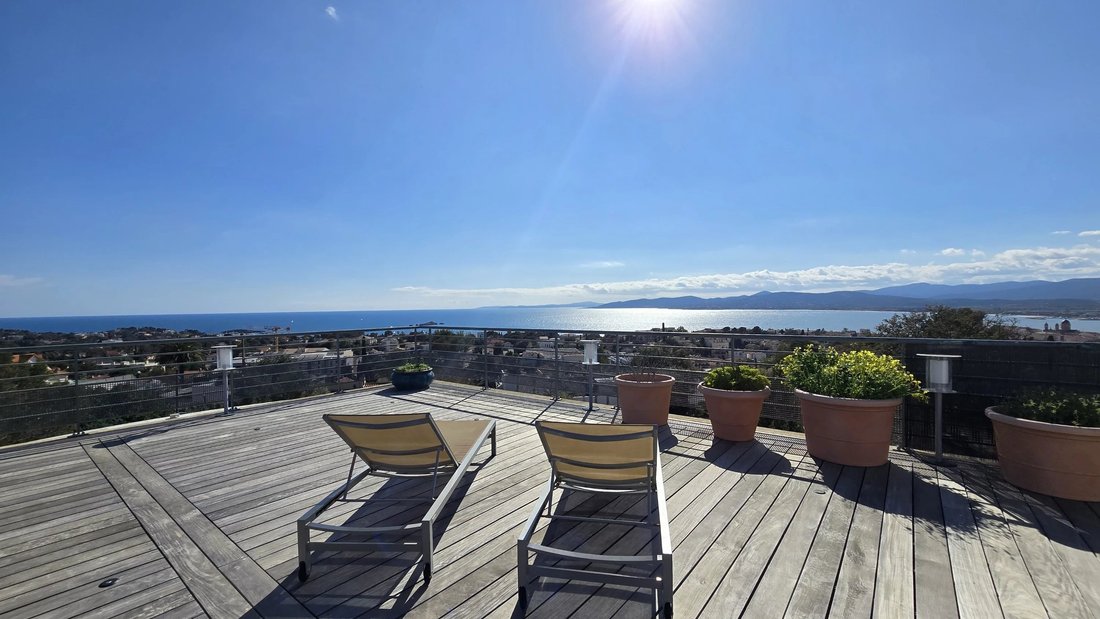Apartment in Aiguebonne, Saint-Raphaël, France 2 - 17359731