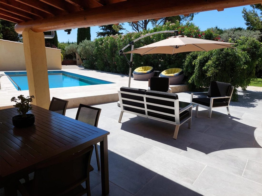 House in Vacqueyras, Provence-Alpes-Côte d'Azur, France 1 - 17559192