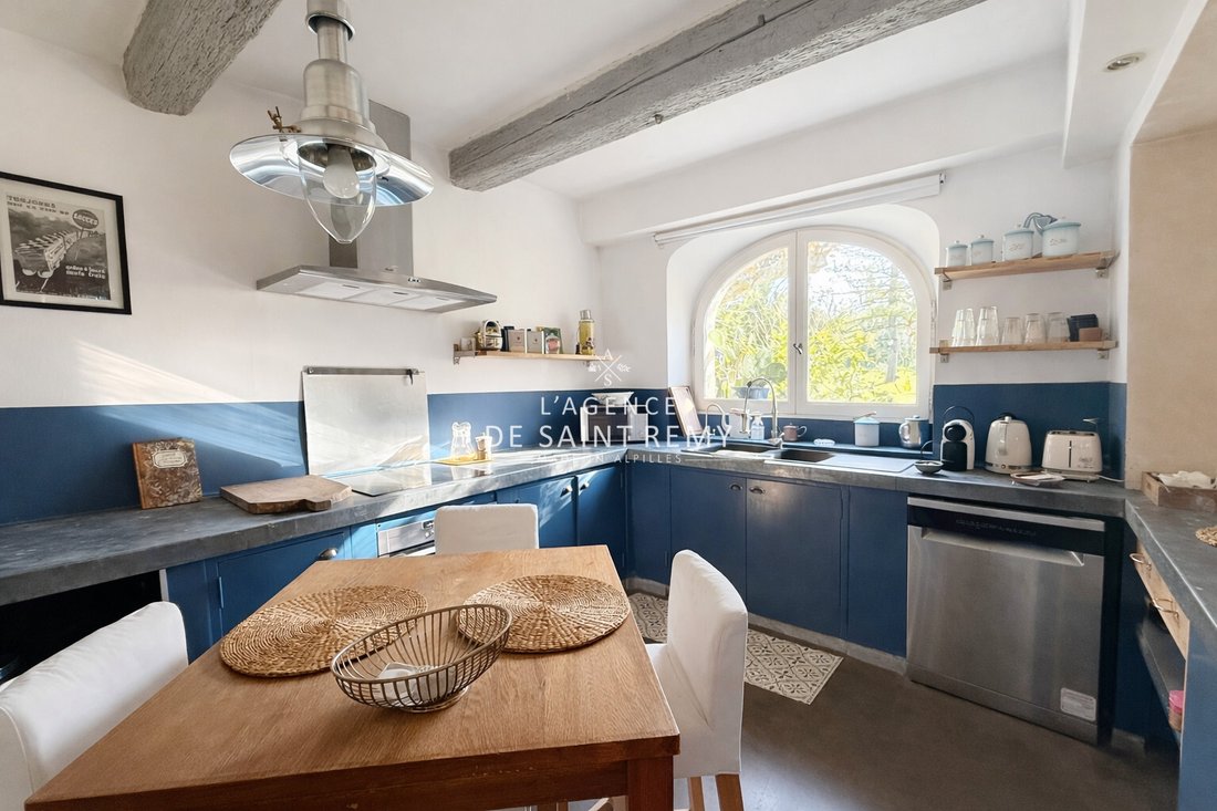 Villa in Saint-Rémy-de-Provence, Provence-Alpes-Côte d'Azur, France 2 - 17553274