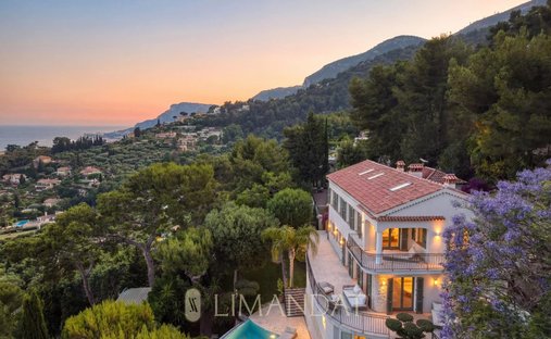 Villa in Dorf-Cros de Caste-Coupiere-Mont Gros, Roquebrune-Cap-Martin, Frankreich 1
