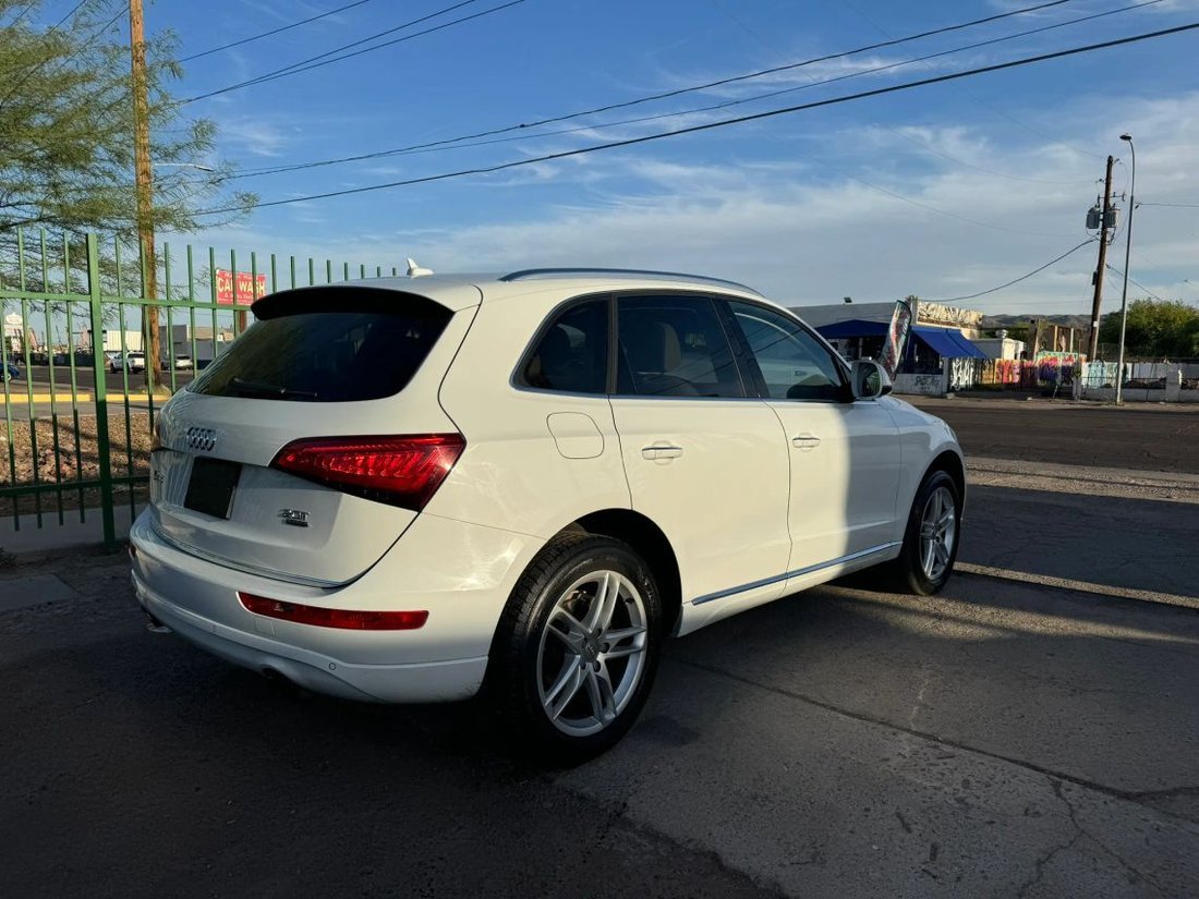 Suv in Phoenix, AZ, United States 5 - 17565017