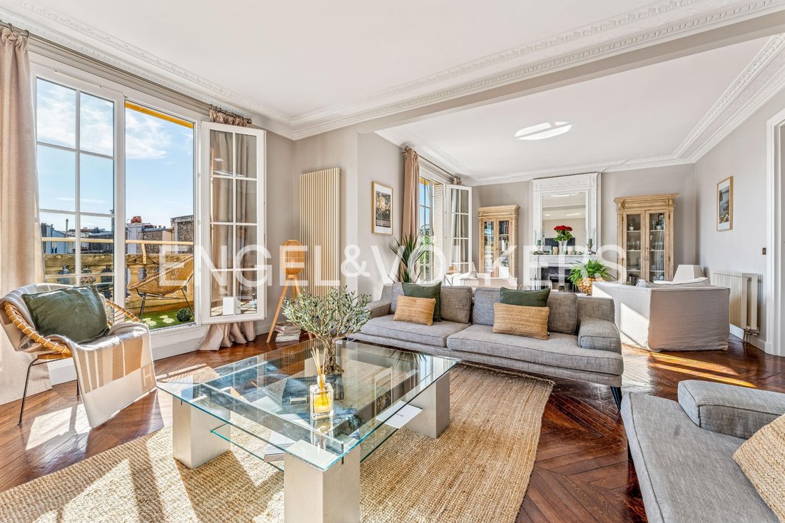Apartment in Porte Dauphine, Paris 16e Arrondissement, Paris 1 - 17302569