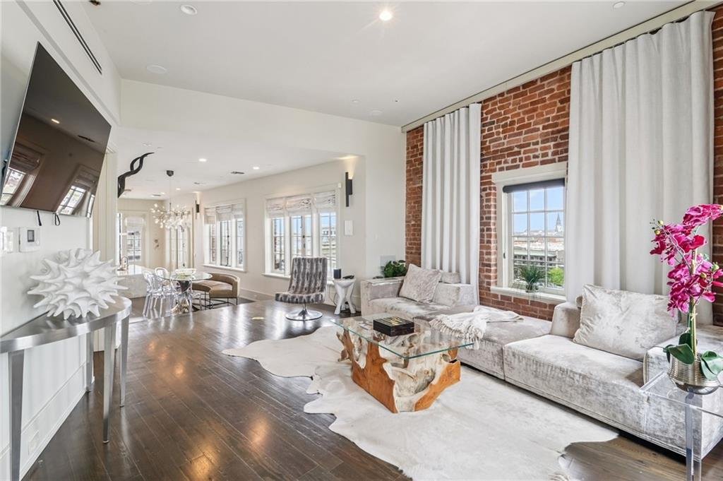Condo in New Orleans, Louisiana, United States 5 - 17560174