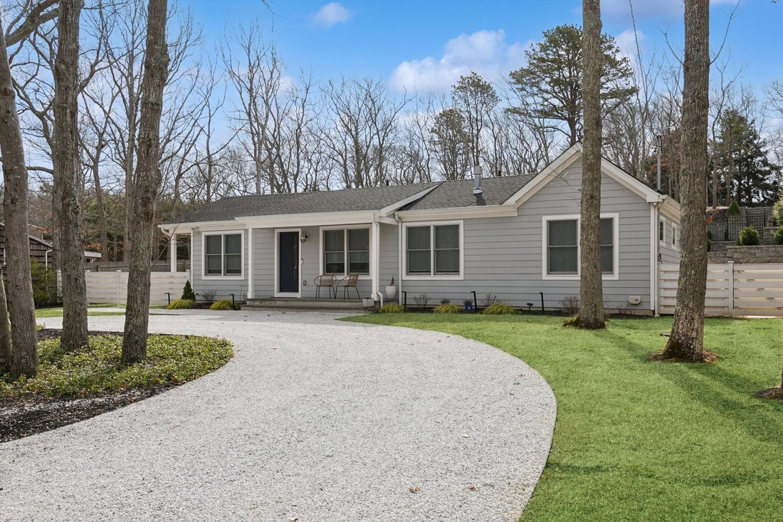 Hampton Bays, New York, United States 2 - 17568791