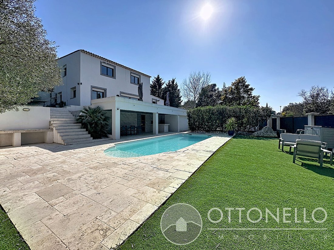 Villa en La Bouverie, Roquebrune-sur-Argens, Francia 1 - 17556693