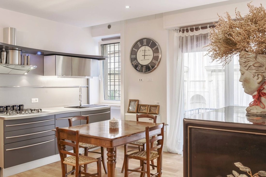 Apartment in Center, Verona, Veneto 1 - 14957852