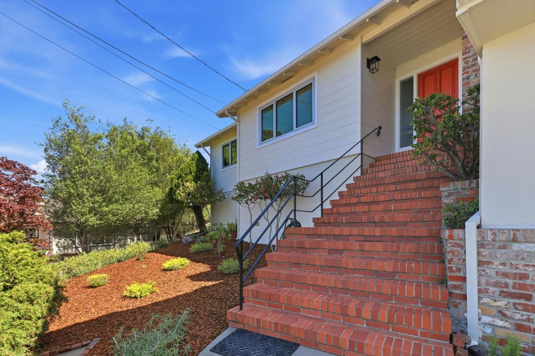 House in San Mateo, California, United States 1 - 17562761