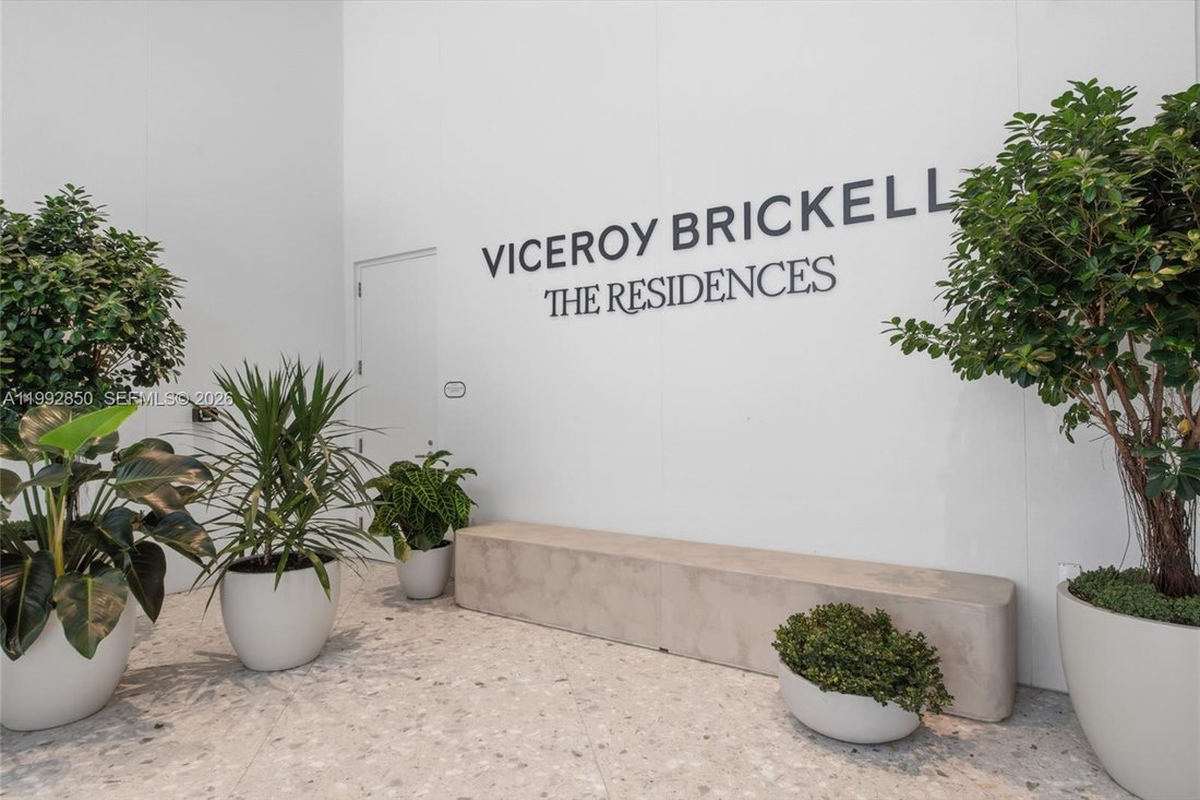 Condo in Miami, Florida, United States 5 - 17552482